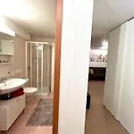 Leo Loft - Pool, Sauna & Free Parking *