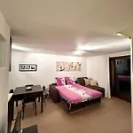 Leo Loft - Pool, Sauna & Free Parking Appartement *