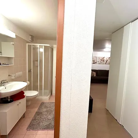 Leo Loft - Pool, Sauna & Free Parking *