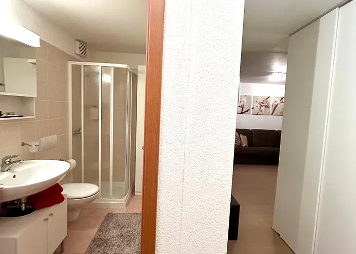 Leo Loft - Pool, Sauna & Free Parking *