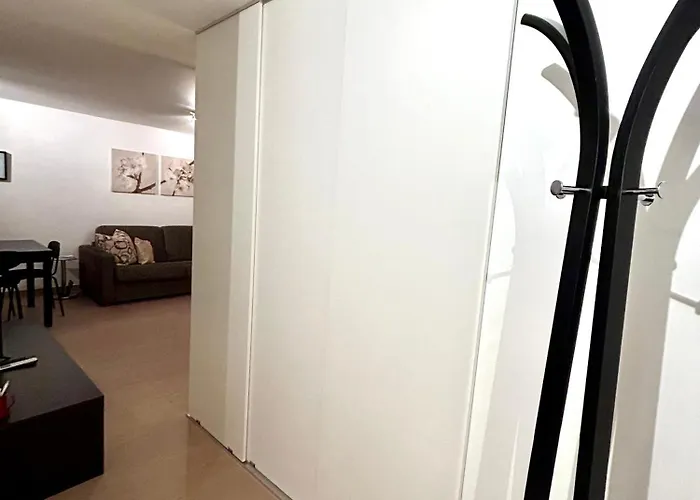 Leo Loft - Pool, Sauna & Free Parking アパート サン・ベルナルディーノ