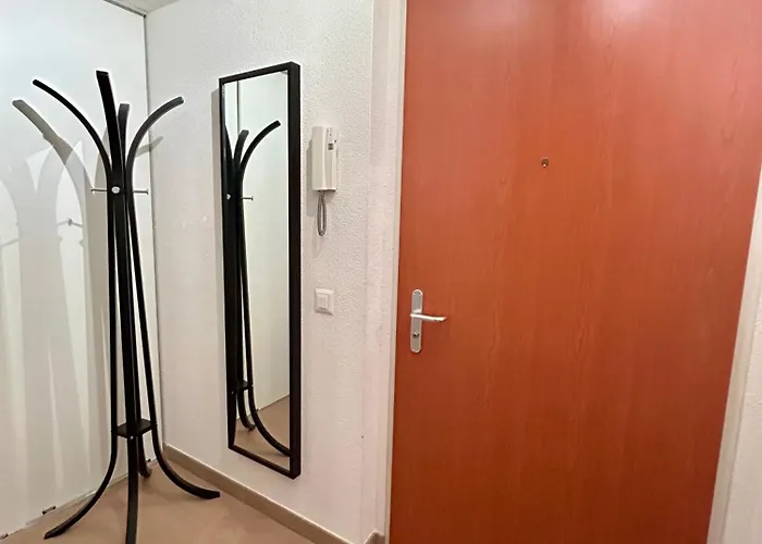 アパート Leo Loft - Pool, Sauna & Free Parking