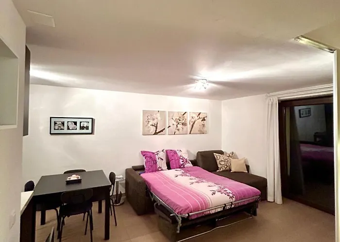 Leo Loft - Pool, Sauna & Free Parking Apartment *