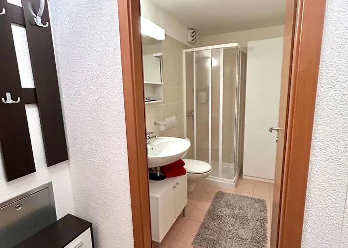 Leo Loft - Pool, Sauna & Free Parking *